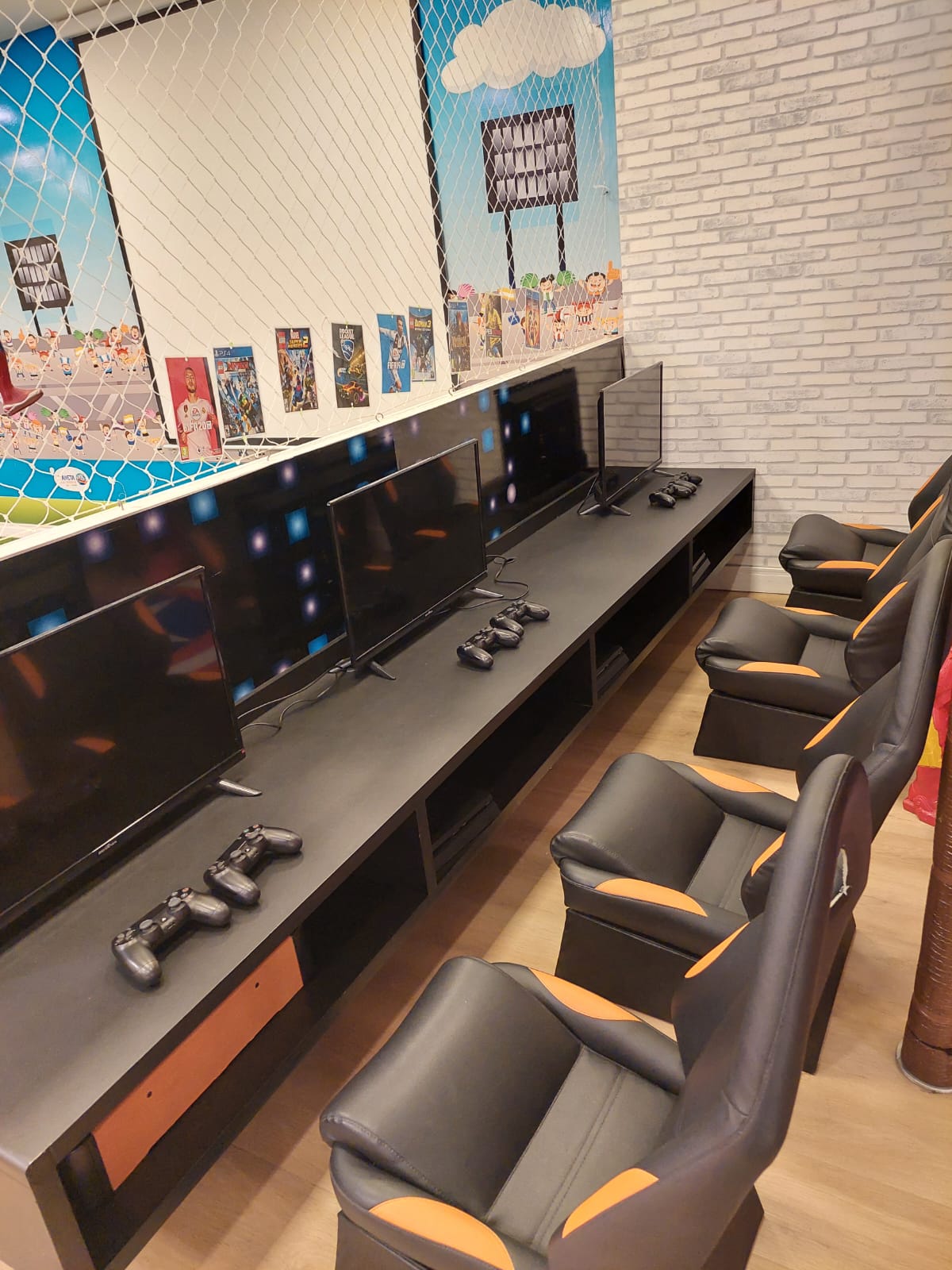 Planeta Imaginário Del Rey - Festa Infantil, Buffet, Recreação para Crianças - Sala Gamer